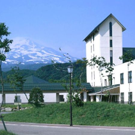Chokai Sarukuraonsen Hotel Foresta Chokai 유리혼조 외부 사진