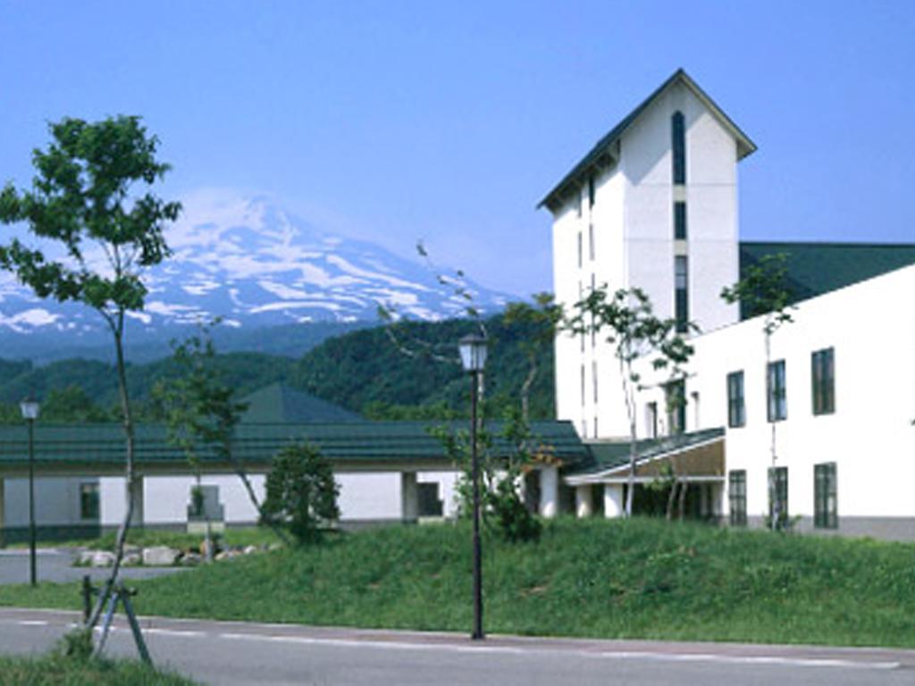 Chokai Sarukuraonsen Hotel Foresta Chokai 유리혼조 외부 사진